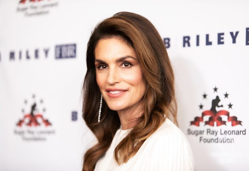 Thank you!  #BraveHearts …Cindy Crawford Opens Up About Her Brother's Death — and the Easy Way People Can Help Cancer Patients – Yahoo Lifestyle